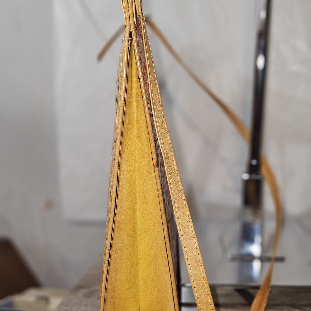 Rare Vintage Hand Tooled Floral Tan Shoulder Bag - Picture 4 of 11